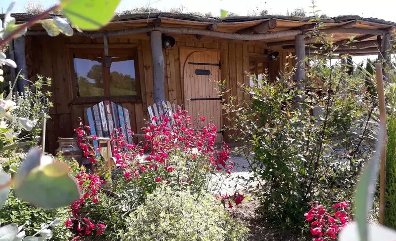 Maison du Hobbit avec jacuzzi privatif